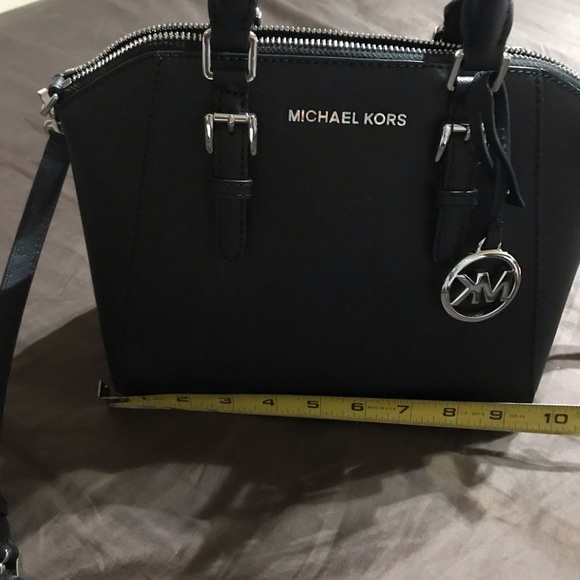 🔥🔥🔥Michael Kors Crossbody Handbag🔥🔥🔥 - Picture 9 of 10